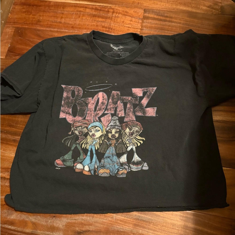 Bratz Graphic Tee Black Y2K Dolls Cropped Boxy‎ Fit Short Sleeve Top (0367)
